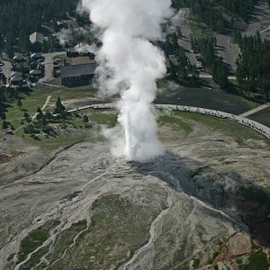 Old_Faithful_Geyser