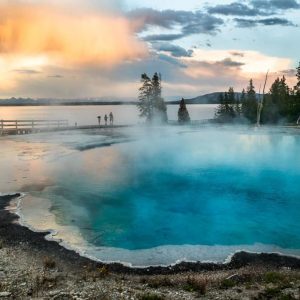 West-Thumb-Geyser-Basin-in-Yellowstone-National-Park-Get-Inspired-Everyday-8-1024x683.jpg